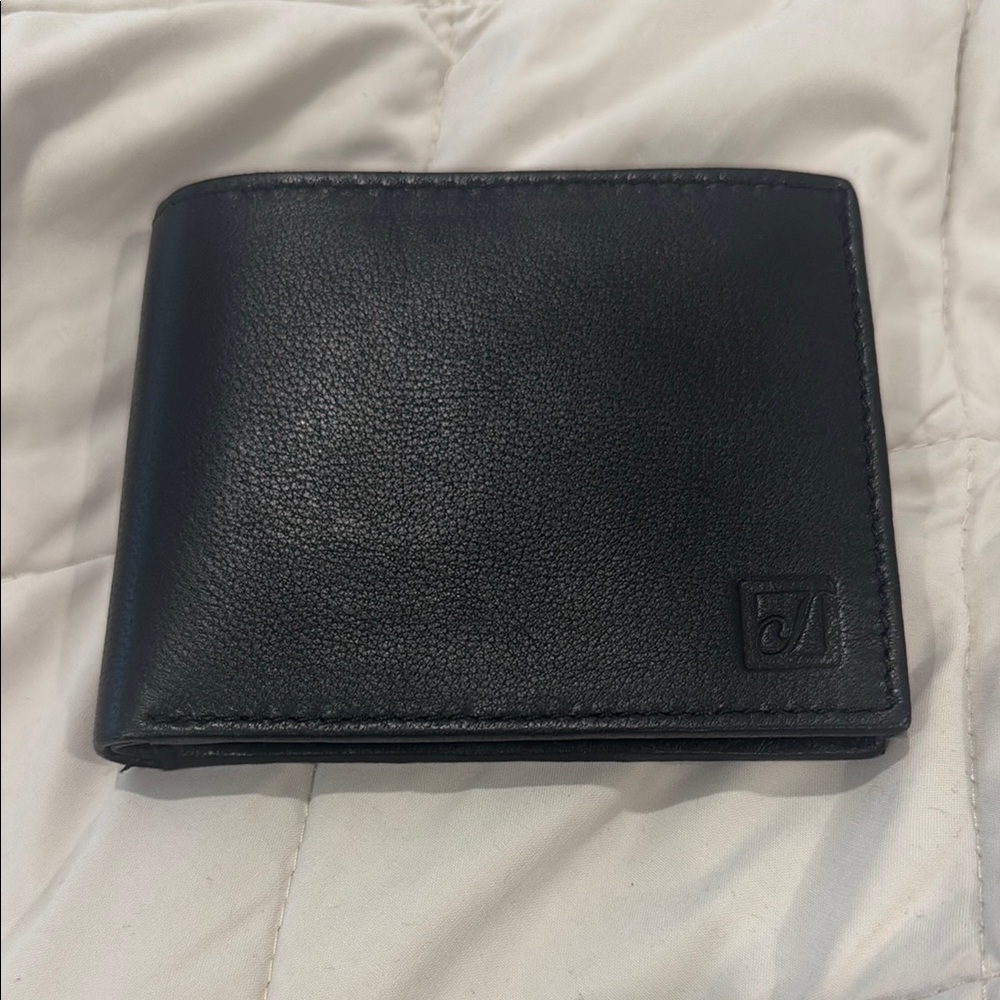 Stone Mountain Black Leather Wallet